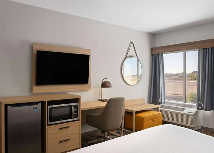 La Quinta & By Wyndham Hotel 3*