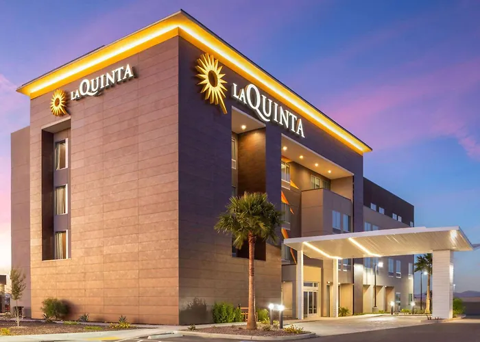 La Quinta & By Wyndham Hotel 3*